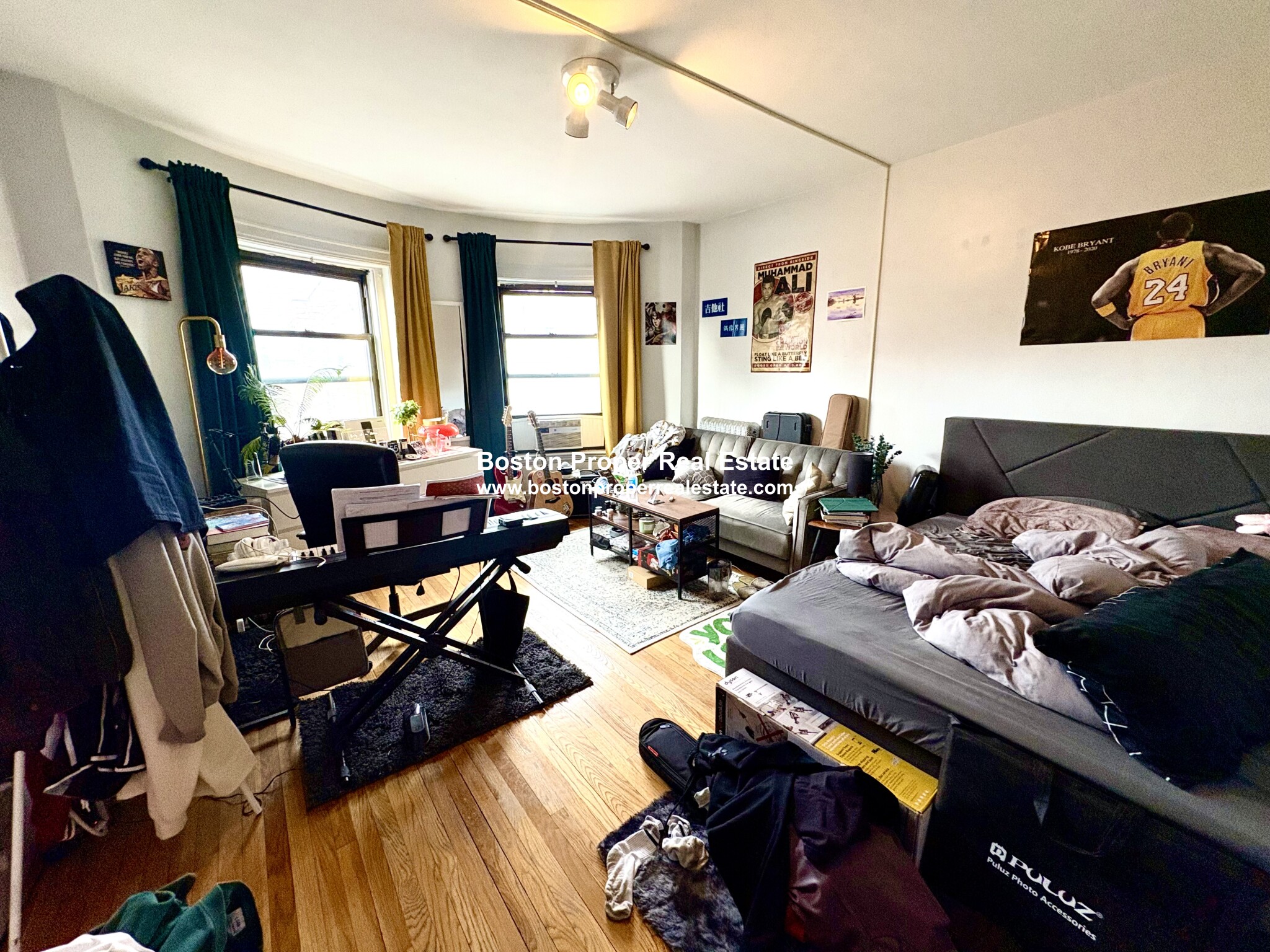 Studio bed, 1 bath apartment for rent at 1091 Boylston St Unit 404, Fenway — photo 1 of 5