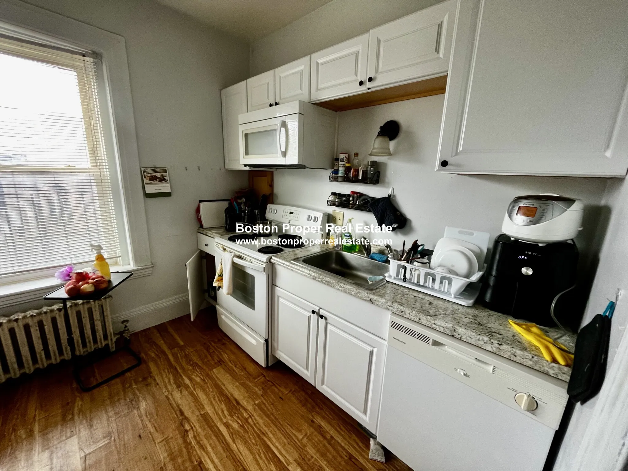 2 bed, 1 bath apartment for rent at 1091 Boylston St Unit 51, Fenway — photo 4 of 12