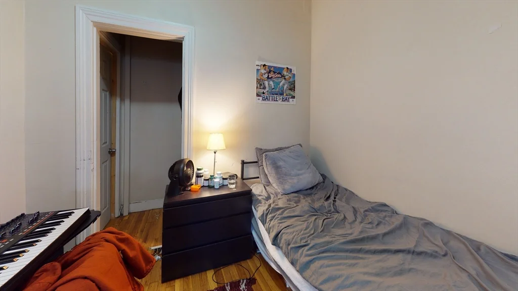 2 bed, 1 bath apartment for rent at 1091 Boylston Unit 9, Fenway — photo 6 of 8