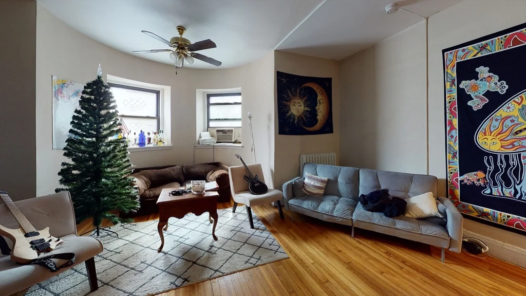 2 bed, 1 bath apartment for rent at 1091 Boylston Unit 9, Fenway — photo 1 of 8