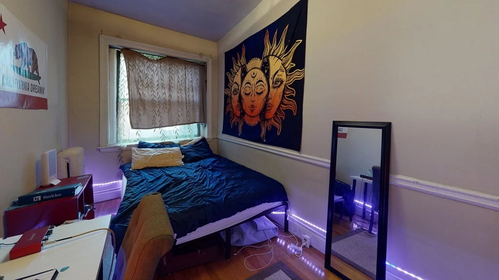 2 bed, 1 bath apartment for rent at 1091 Boylston Unit 9, Fenway — photo 4 of 8