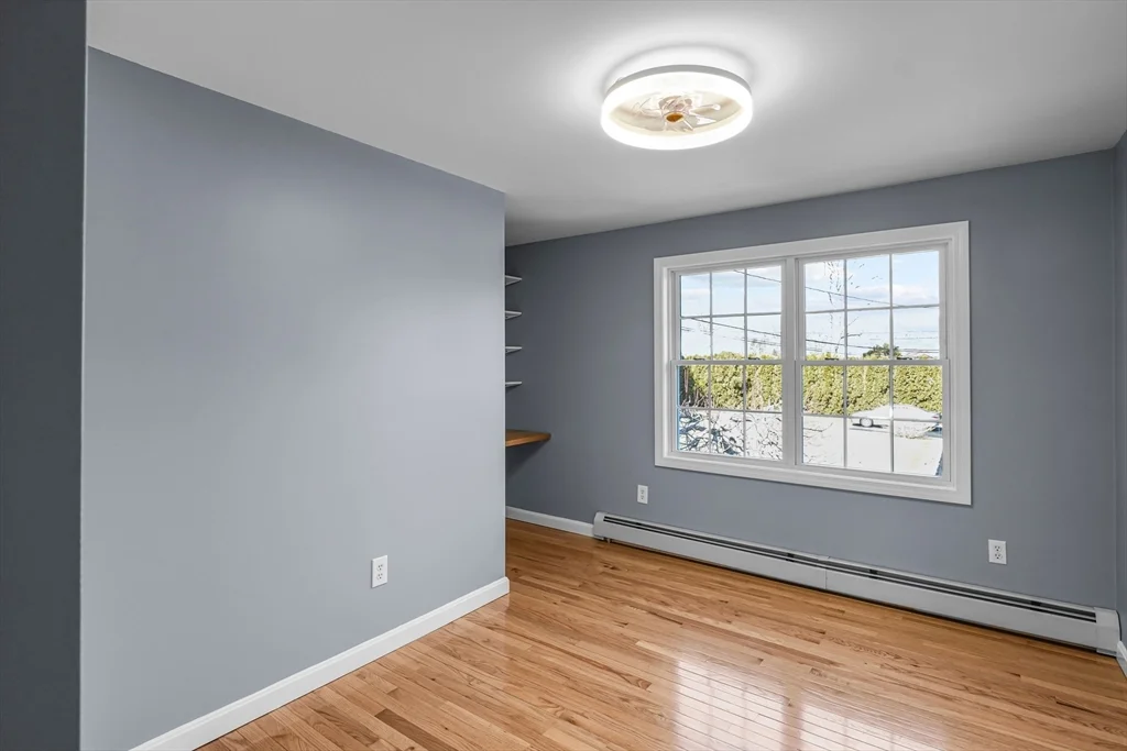 2 bed, 1 bath apartment for rent at 1091 Taunton Ave, Seekonk — photo 10 of 25
