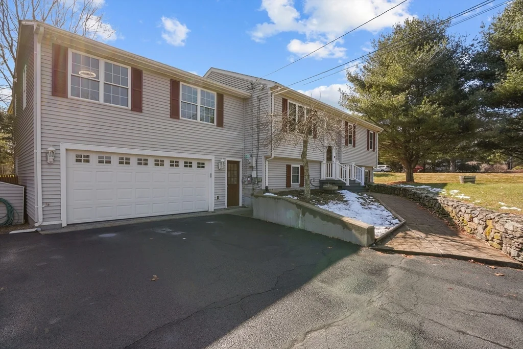 2 bed, 1 bath apartment for rent at 1091 Taunton Ave, Seekonk — photo 23 of 25