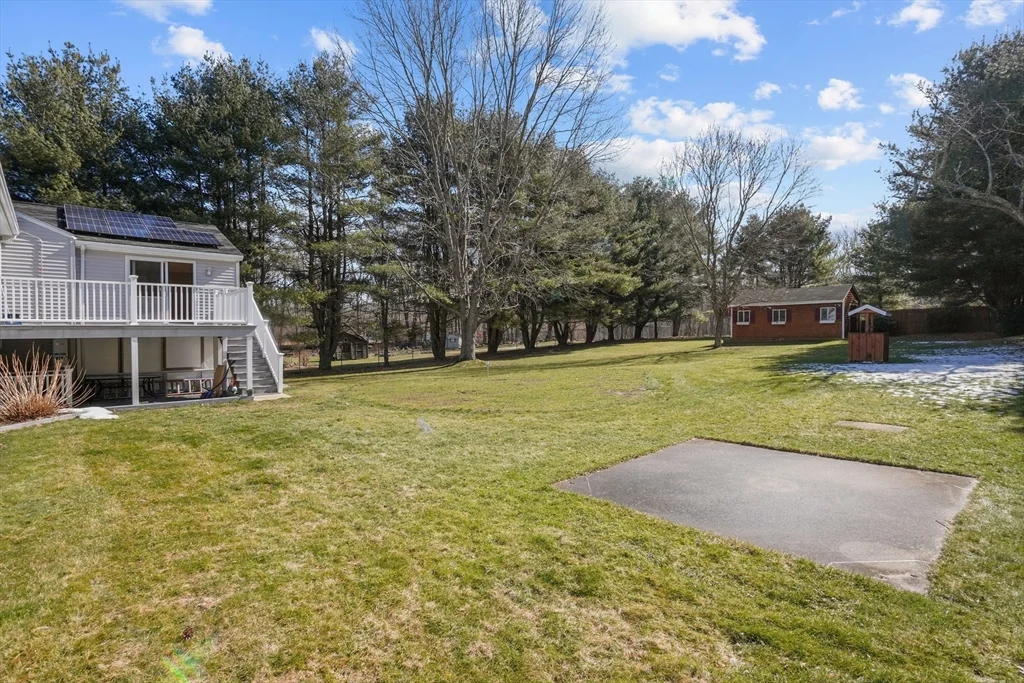 2 bed, 1 bath apartment for rent at 1091 Taunton Ave, Seekonk — photo 20 of 25