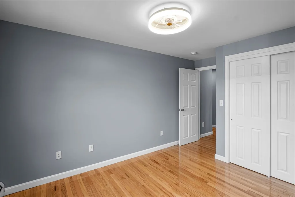 2 bed, 1 bath apartment for rent at 1091 Taunton Ave, Seekonk — photo 11 of 25
