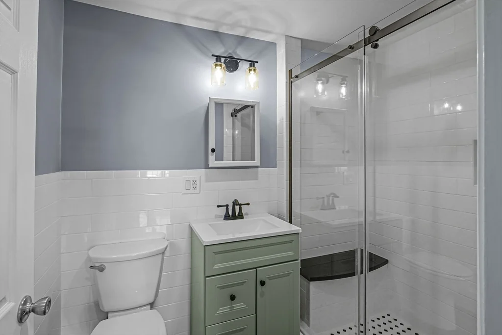 2 bed, 1 bath apartment for rent at 1091 Taunton Ave, Seekonk — photo 13 of 25