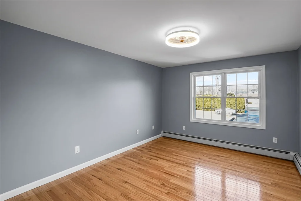 2 bed, 1 bath apartment for rent at 1091 Taunton Ave, Seekonk — photo 16 of 25