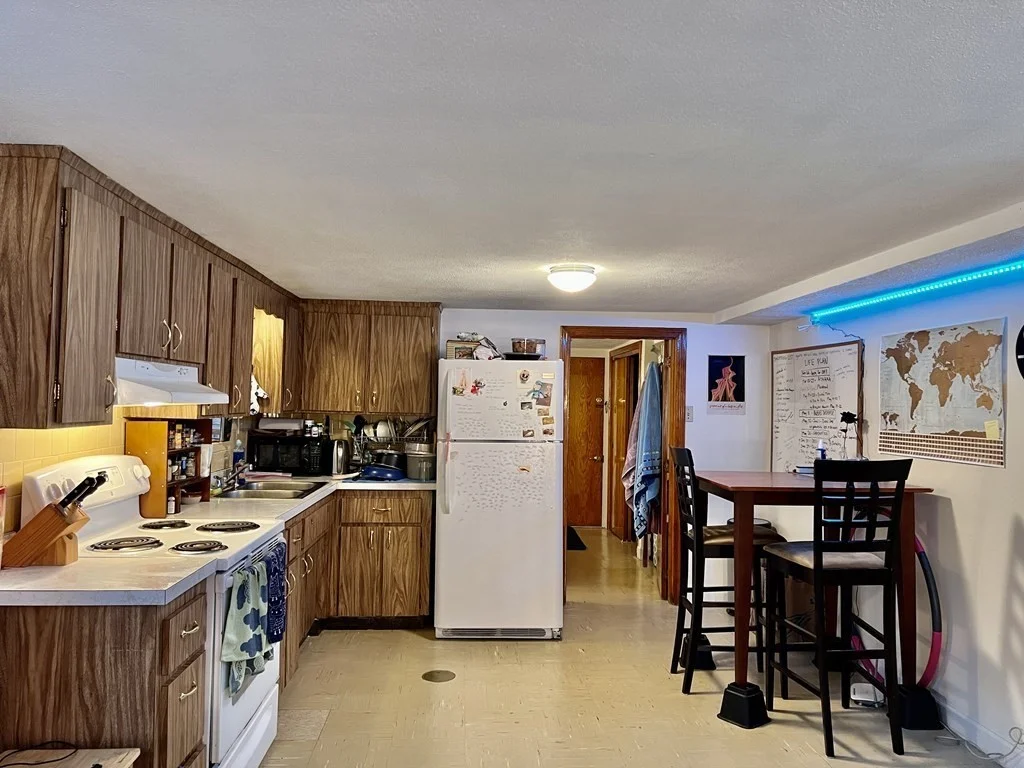 1 bed, 1 bath apartment for rent at 1092 Broadway Unit 1, Teele Square