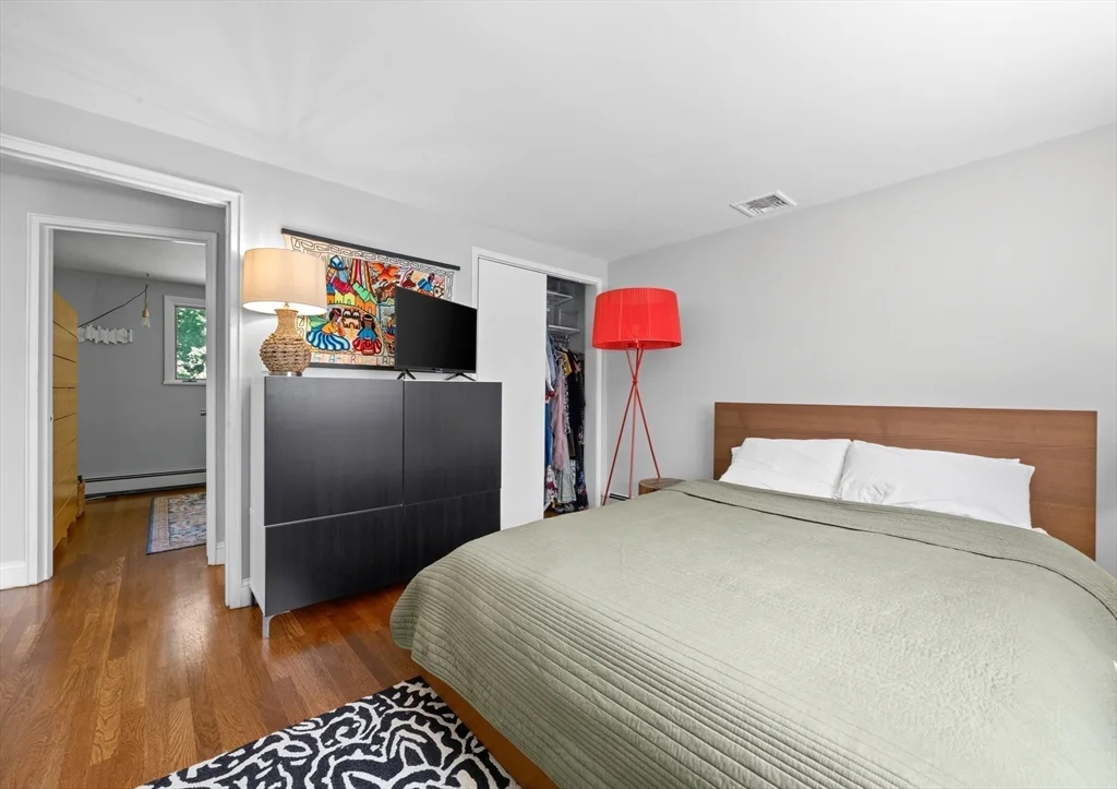 3 bed, 1 bath apartment for rent at 1093 Main St, Norwell — photo 18 of 28