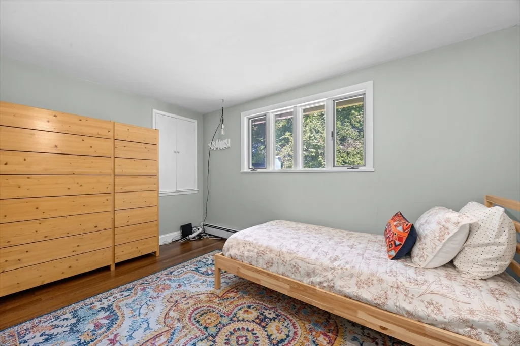 3 bed, 1 bath apartment for rent at 1093 Main St, Norwell — photo 16 of 28