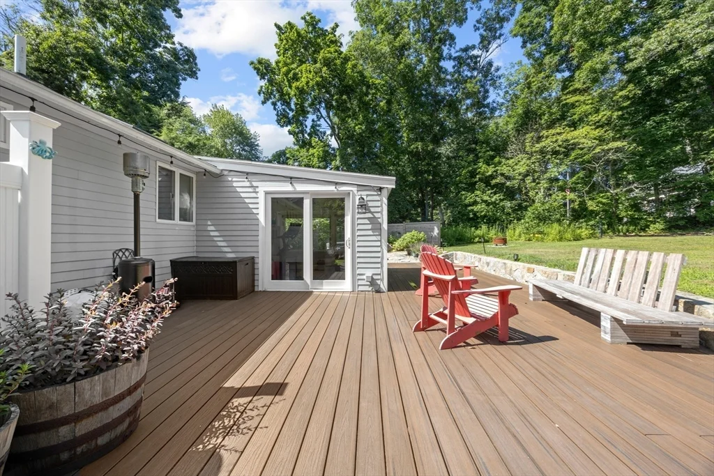 3 bed, 1 bath apartment for rent at 1093 Main St, Norwell — photo 24 of 28