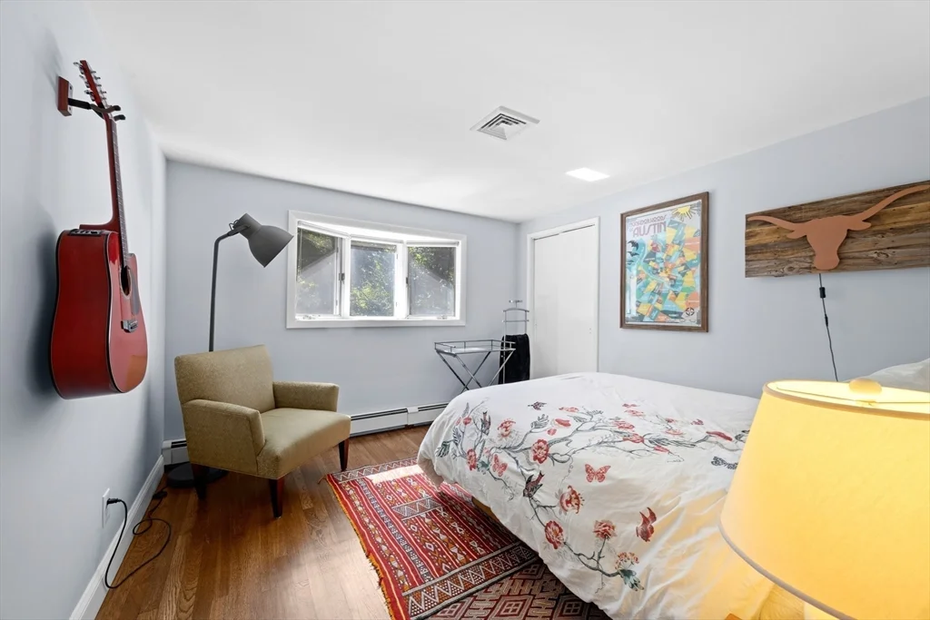 3 bed, 1 bath apartment for rent at 1093 Main St, Norwell — photo 14 of 28