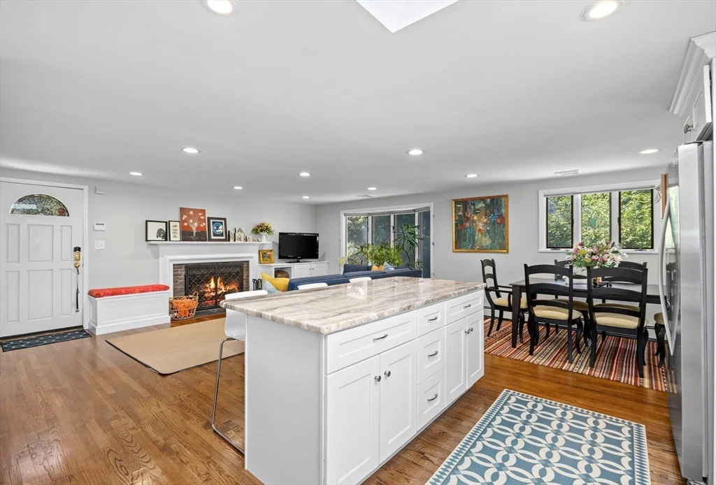 3 bed, 1 bath apartment for rent at 1093 Main St, Norwell — photo 12 of 28