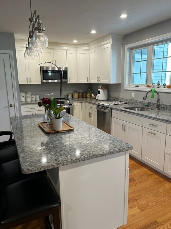 2 bed, 1 bath apartment for rent at 1093 Main St Unit 1, South Weymouth — photo 2 of 10