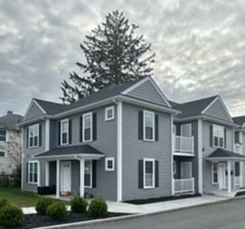 2 bed, 1 bath apartment for rent at 1093 Main St Unit 1, South Weymouth