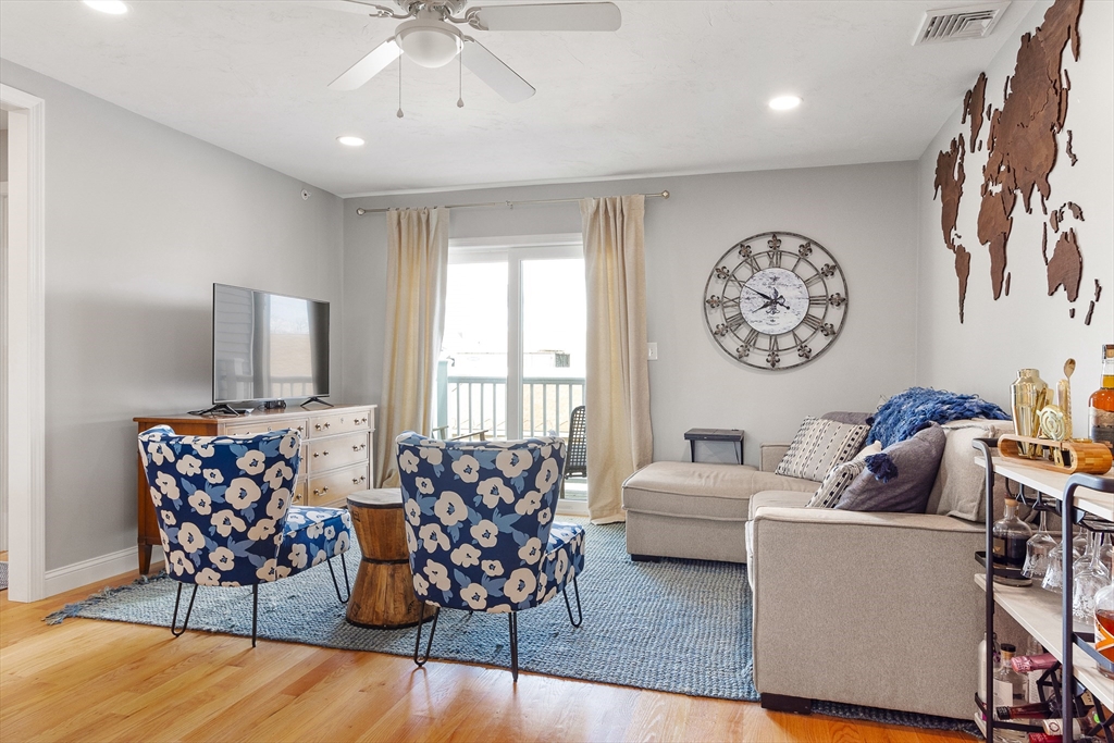 2 bed, 1 bath apartment for rent at 1093 Main St Unit 4, Weymouth — photo 6 of 36