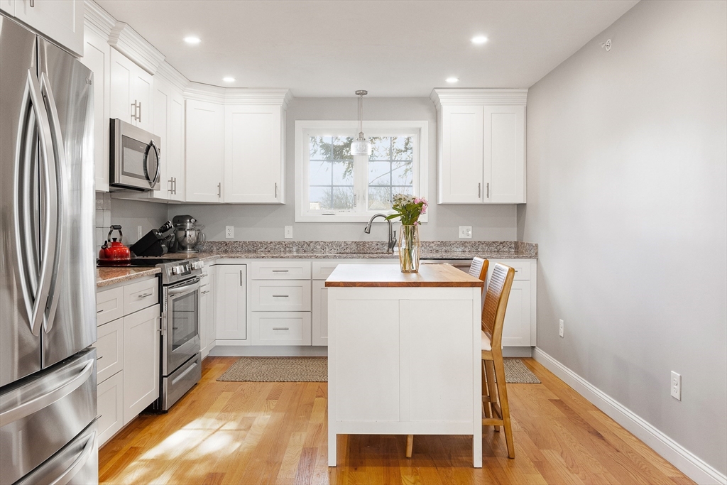 2 bed, 1 bath apartment for rent at 1093 Main St Unit 4, Weymouth — photo 2 of 36