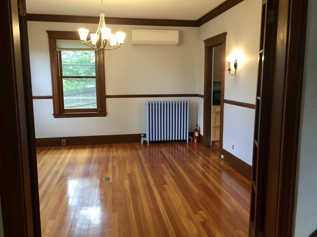 4 bed, 3 bath apartment for rent at 1094 Centre St, Newton — photo 7 of 36