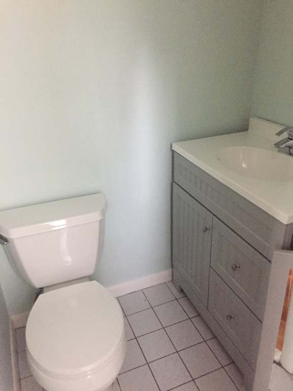 4 bed, 3 bath apartment for rent at 1094 Centre St, Newton — photo 11 of 36