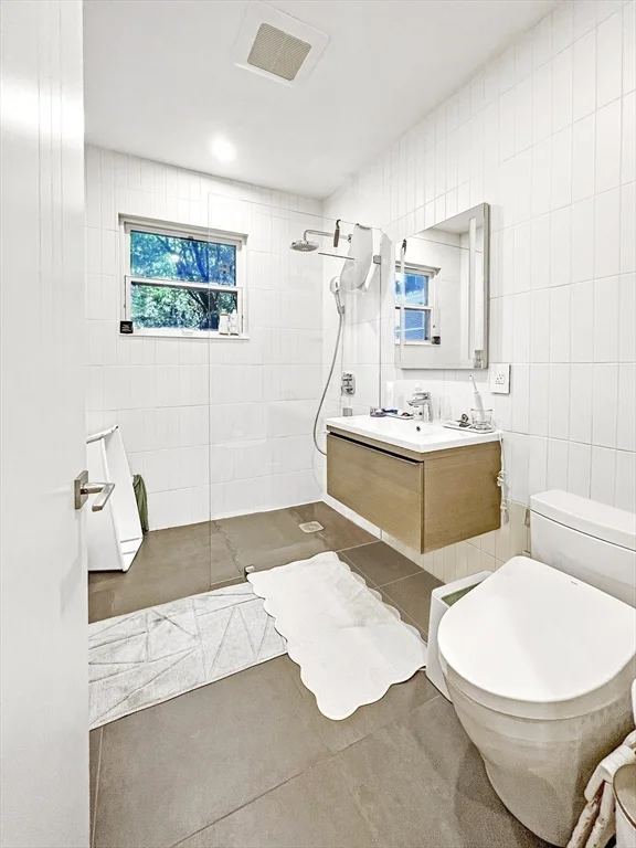 2 bed, 1 bath apartment for rent at 11 1/2 Centre St Unit 1, Harvard Square — photo 7 of 14
