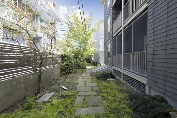 2 bed, 1 bath apartment for rent at 11 1/2 Centre St Unit 1, Harvard Square — photo 11 of 14