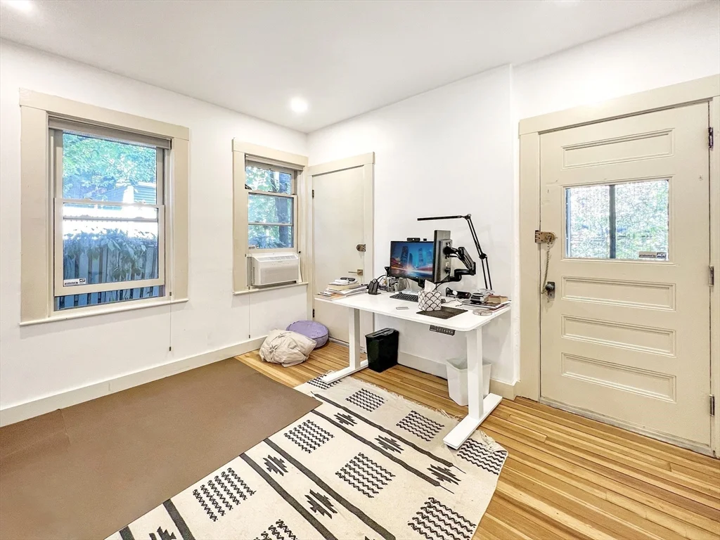 2 bed, 1 bath apartment for rent at 11 1/2 Centre St Unit 1, Harvard Square — photo 5 of 14