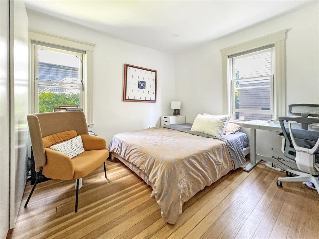2 bed, 1 bath apartment for rent at 11 1/2 Centre St Unit 1, Harvard Square — photo 3 of 14