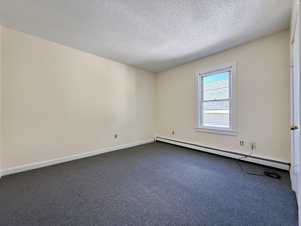 4 bed, 1 bath apartment for rent at 11 Mason Ave Unit 2, North Attleboro — photo 7 of 17