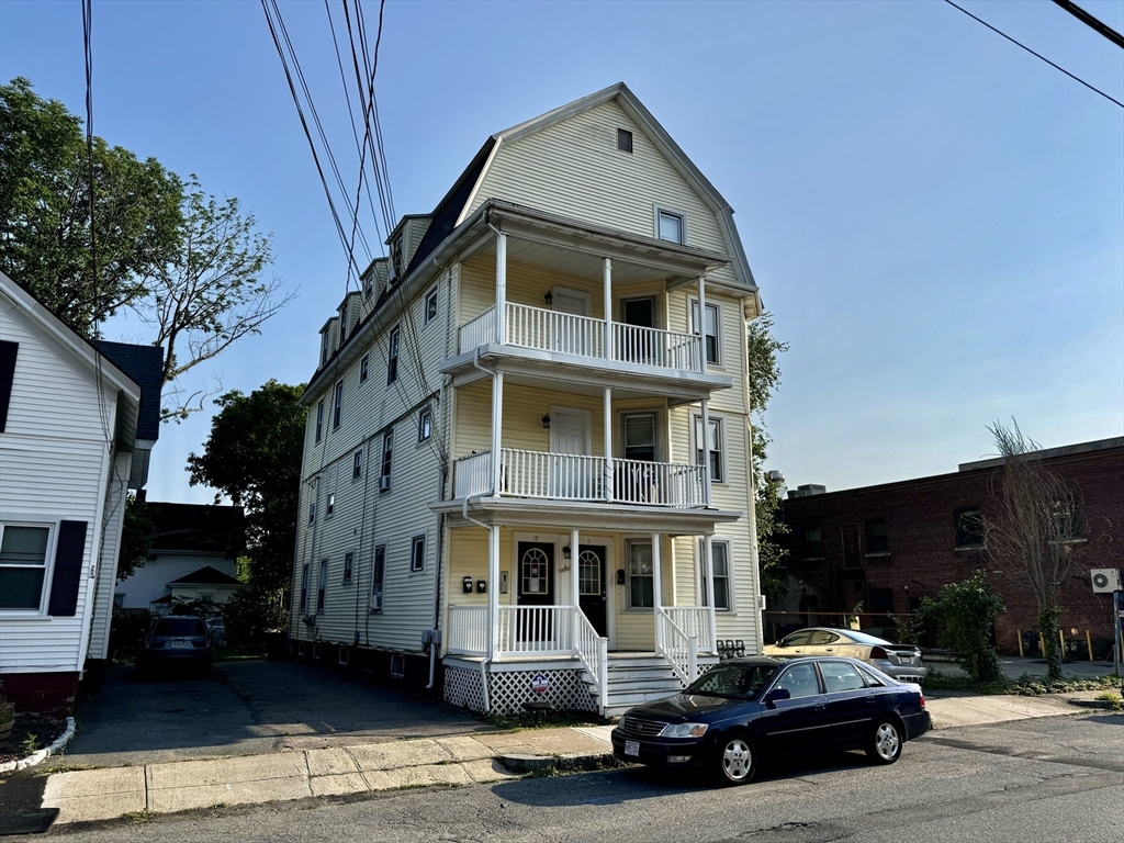 4 bed, 1 bath apartment for rent at 11 Mason Ave Unit 2, North Attleboro — photo 2 of 17