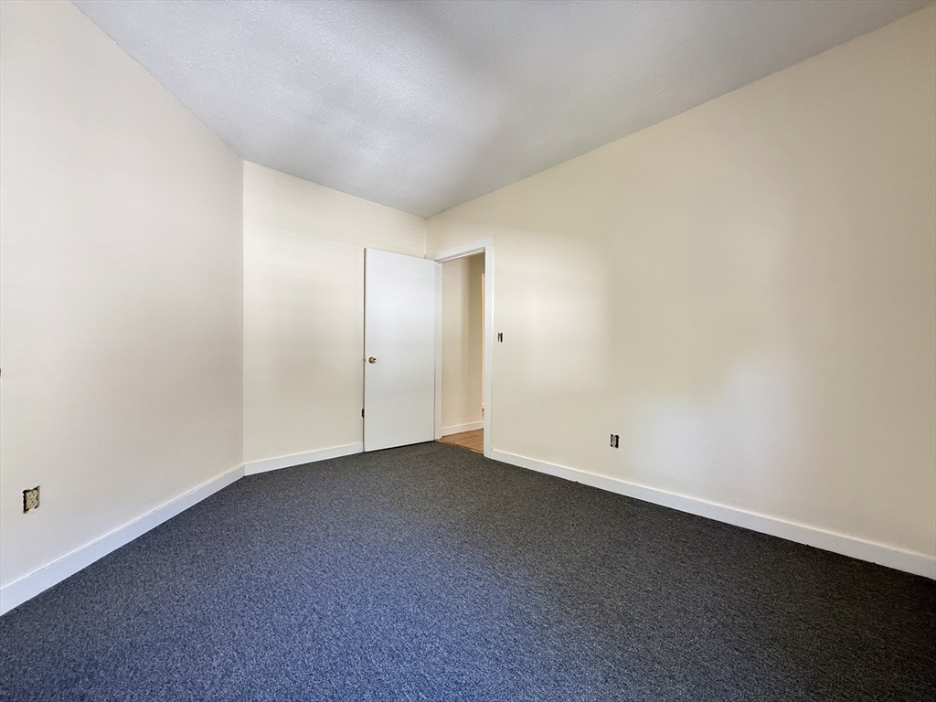 4 bed, 1 bath apartment for rent at 11 Mason Ave Unit 2, North Attleboro — photo 12 of 17