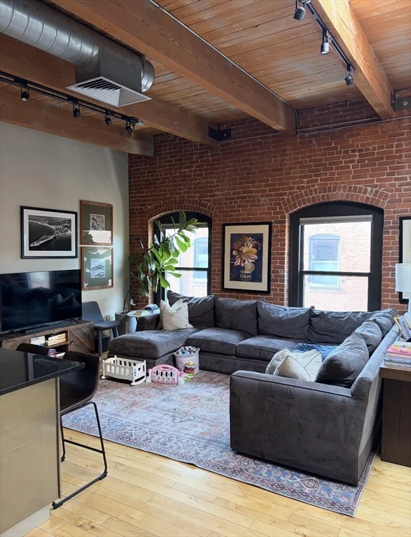 1 bed, 1 bath apartment for rent at 11-21 Wormwood Unit 608, Seaport District — photo 3 of 28