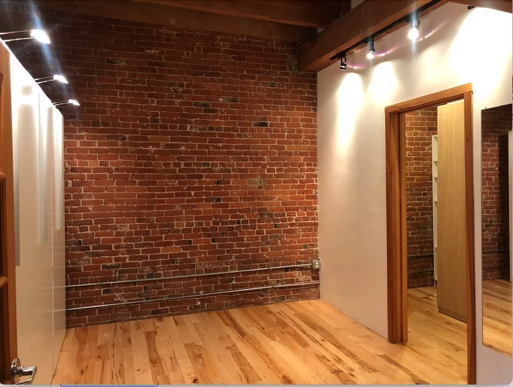 1 bed, 1 bath apartment for rent at 11-21 Wormwood Unit 608, Seaport District — photo 26 of 28