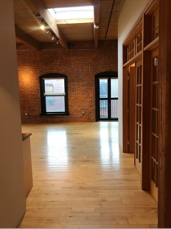 1 bed, 1 bath apartment for rent at 11-21 Wormwood Unit 608, Seaport District — photo 18 of 28