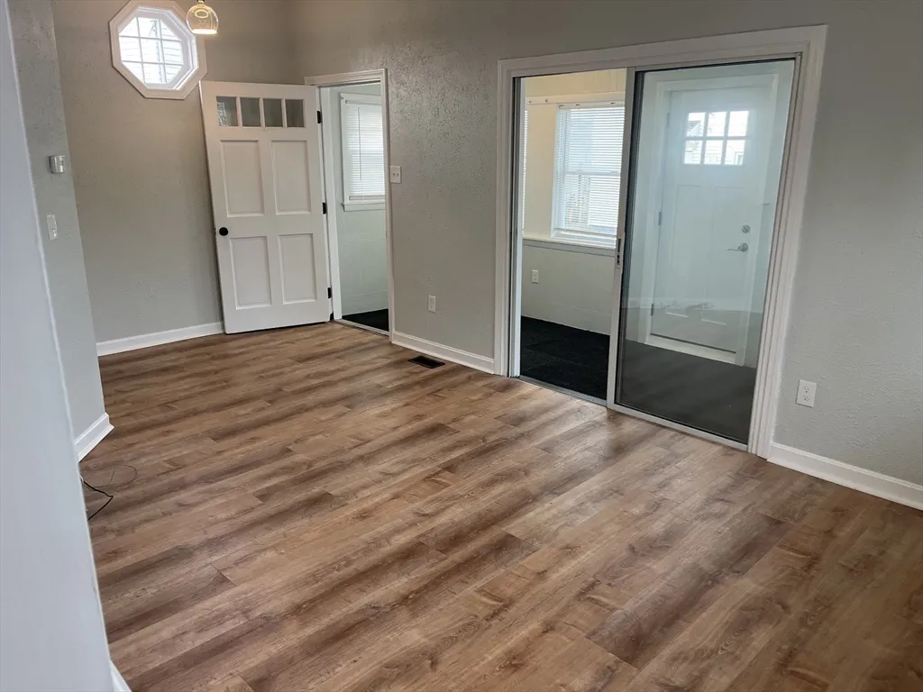 3 bed, 1 bath apartment for rent at 11 2nd St Unit 1, North Andover — photo 5 of 24
