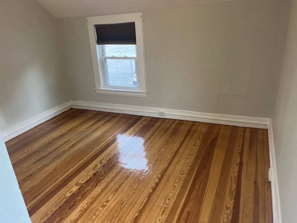 3 bed, 1 bath apartment for rent at 11 2nd St Unit 1, North Andover — photo 14 of 24