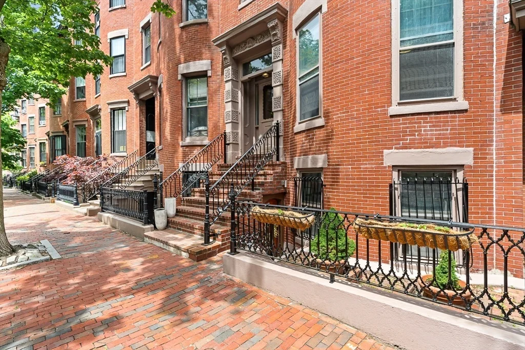 1 bed, 1 bath apartment for rent at 11-A Hanson St Unit G, South End — photo 11 of 11