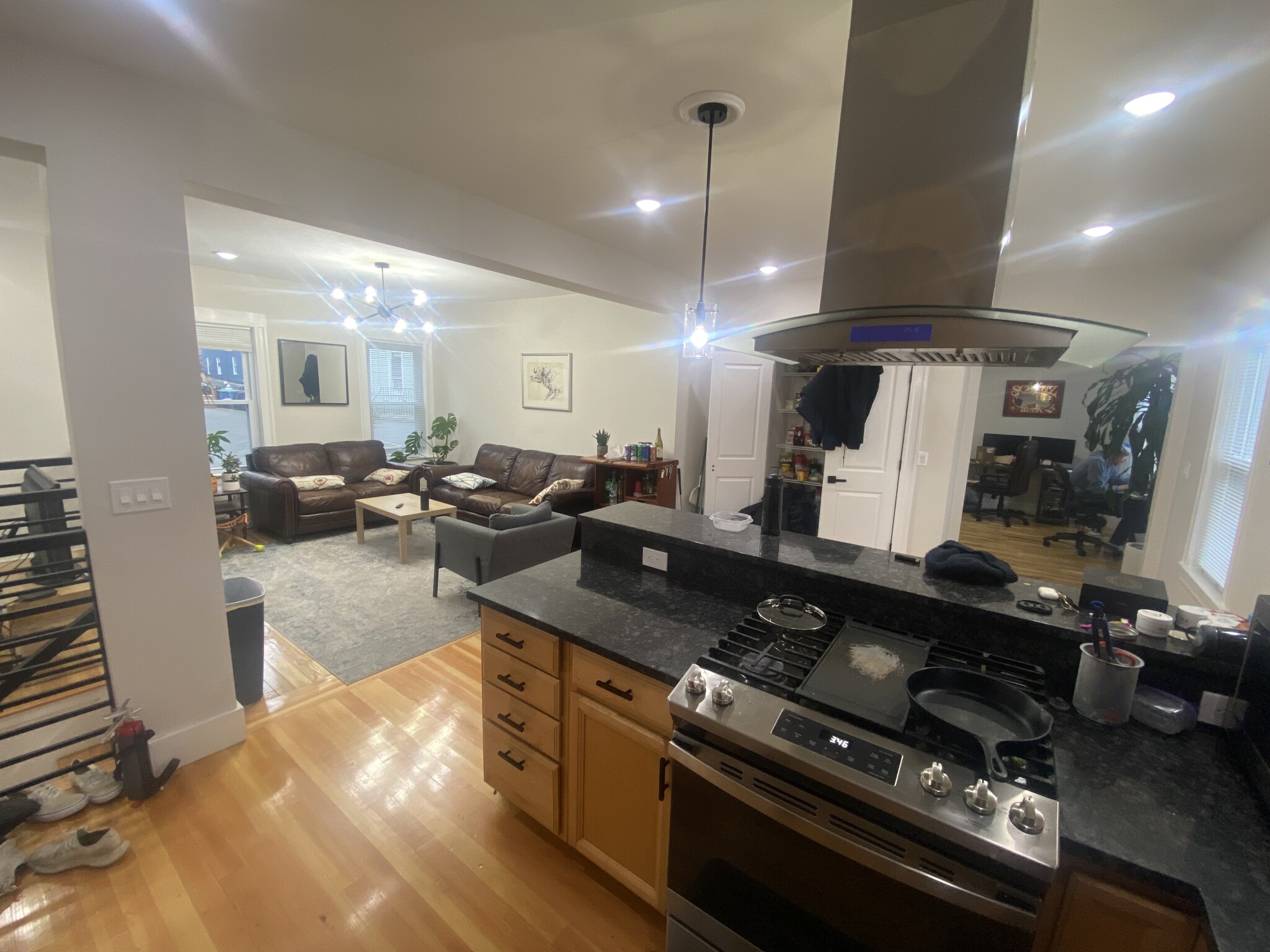 4 bed, 2 bath apartment for rent at 11 Aberdeen Rd Unit 1, Powder House Square — photo 3 of 31
