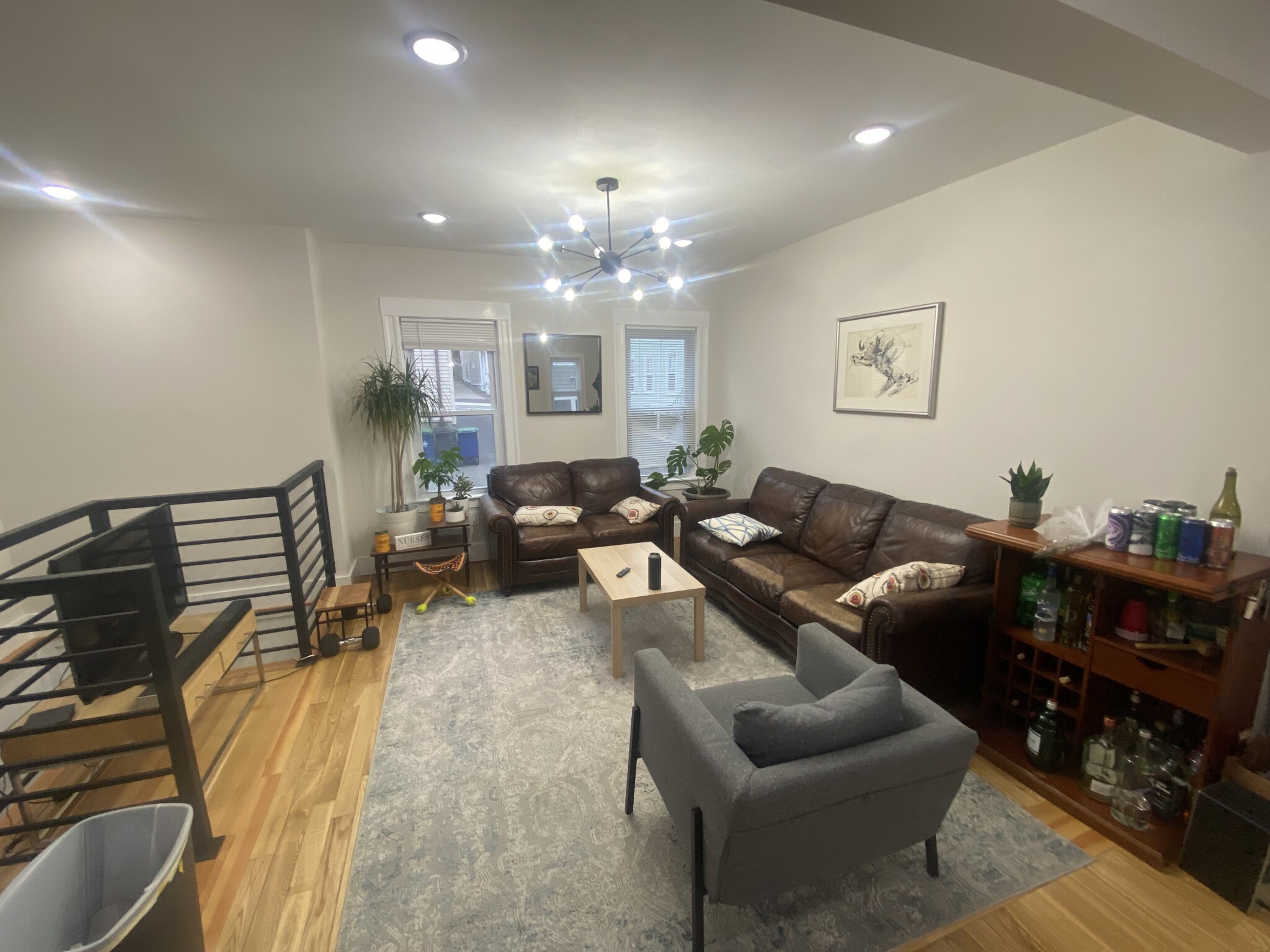 4 bed, 2 bath apartment for rent at 11 Aberdeen Rd Unit 1, Powder House Square — photo 2 of 31