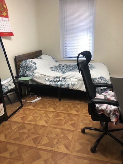 2 bed, 1 bath apartment for rent at 11 Aberdeen St Unit 2P, Fenway — photo 8 of 13