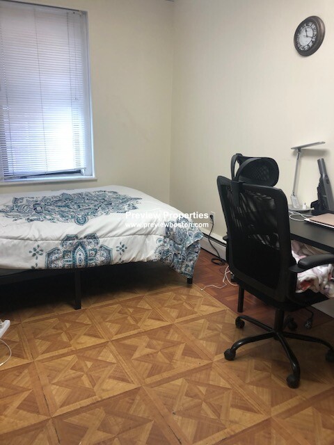 2 bed, 1 bath apartment for rent at 11 Aberdeen St Unit 2P, Fenway — photo 7 of 13