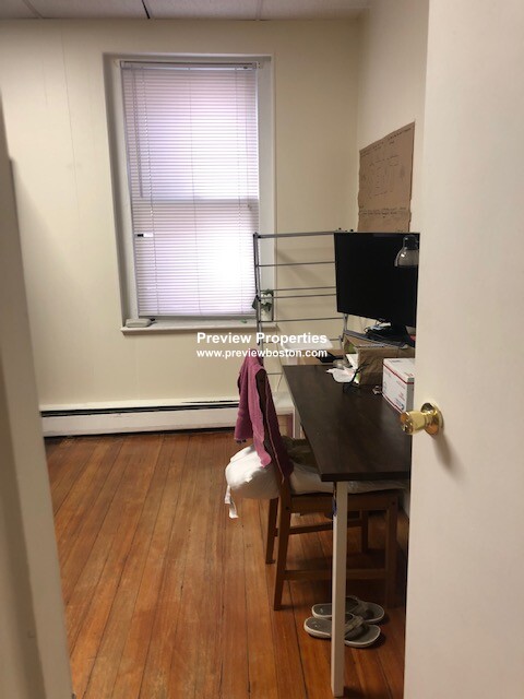 2 bed, 1 bath apartment for rent at 11 Aberdeen St Unit 2P, Fenway — photo 11 of 13