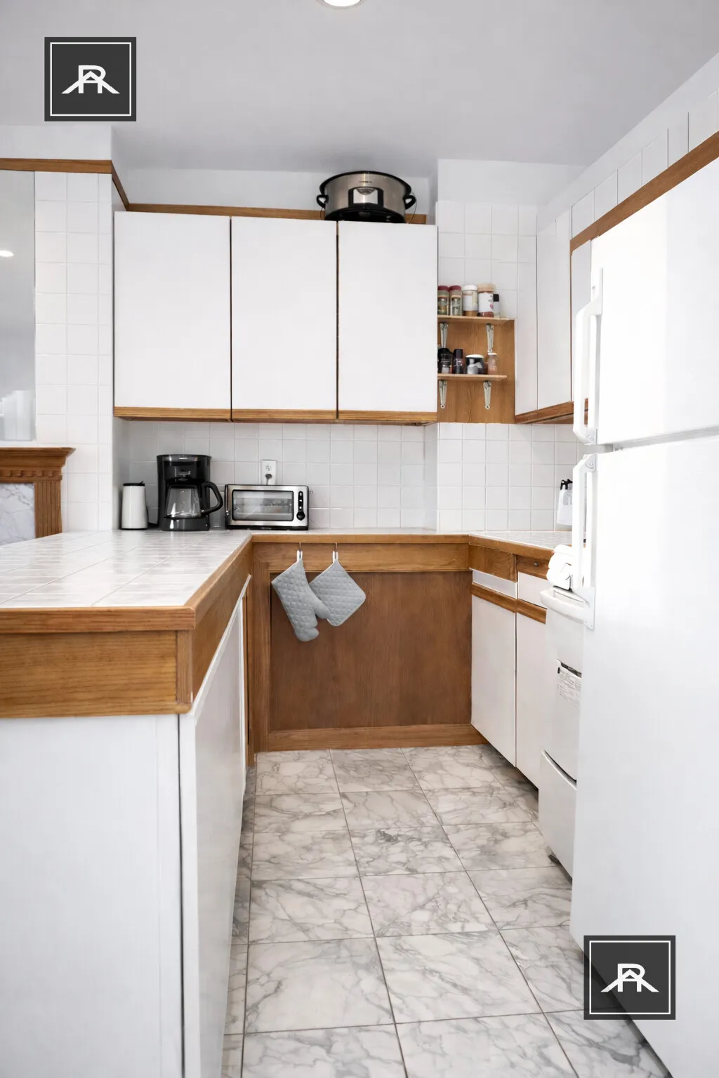 2 bed, 1 bath apartment for rent at 11 Aberdeen St Unit 3, Fenway — photo 3 of 8
