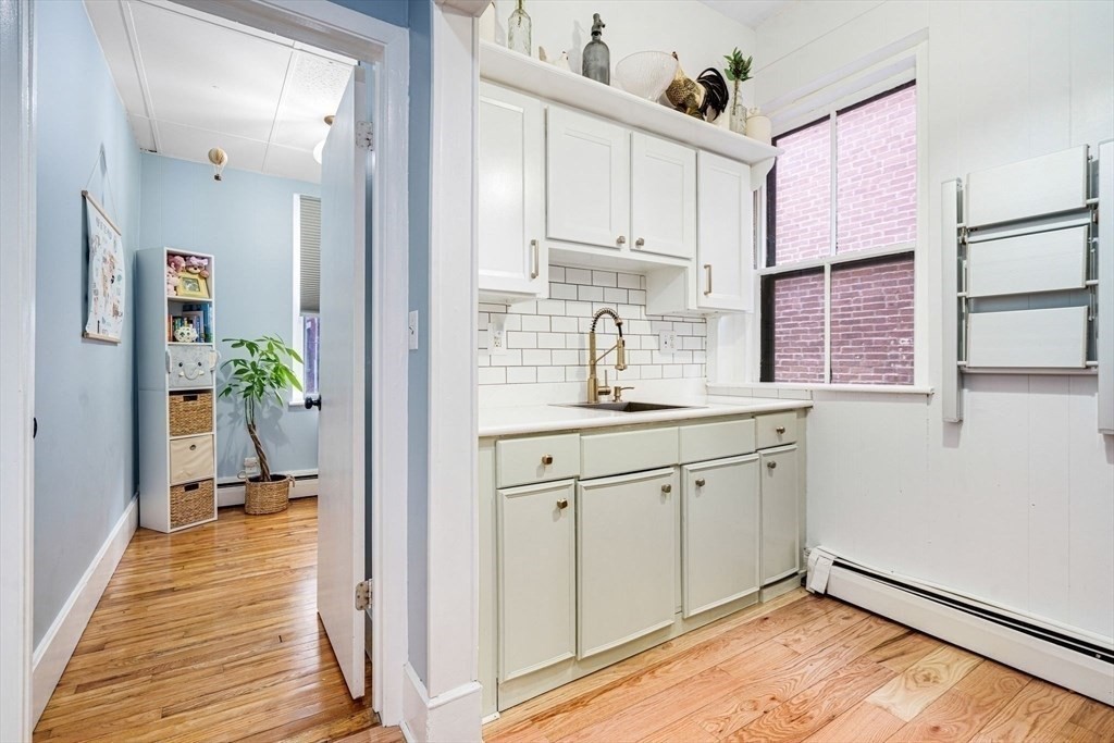 2 bed, 1 bath apartment for rent at 11 Aberdeen St Unit 4A, Fenway — photo 4 of 11