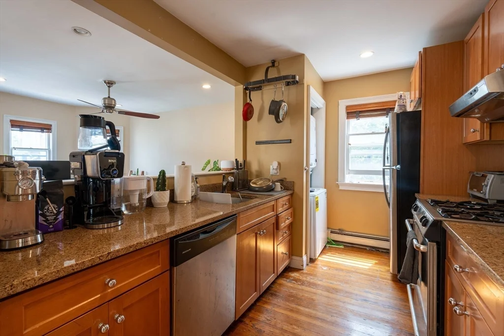 2 bed, 1 bath apartment for rent at 11 Acadia St Unit 3, South Boston — photo 3 of 17