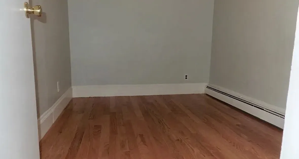 1 bed, 1 bath apartment for rent at 11 Adrian St Unit 2, Ward Two — photo 6 of 10