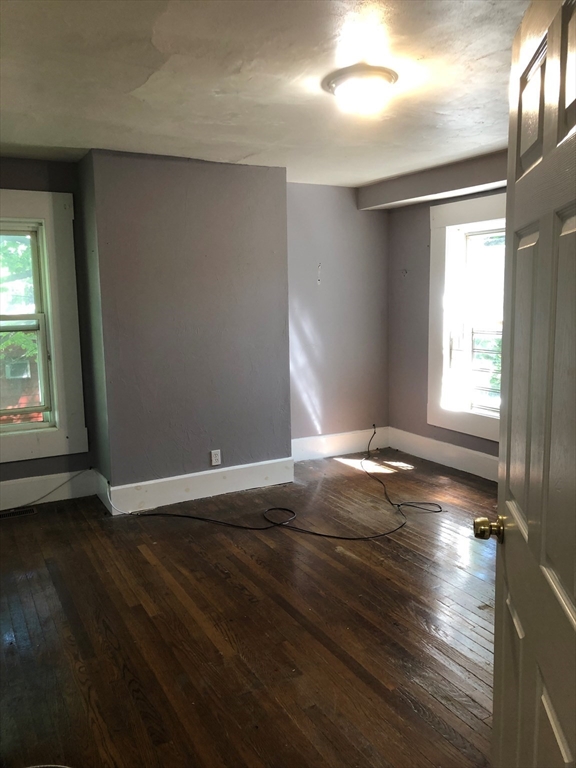 2 bed, 1 bath apartment for rent at 11 Akron St Unit 1, Roxbury — photo 7 of 8