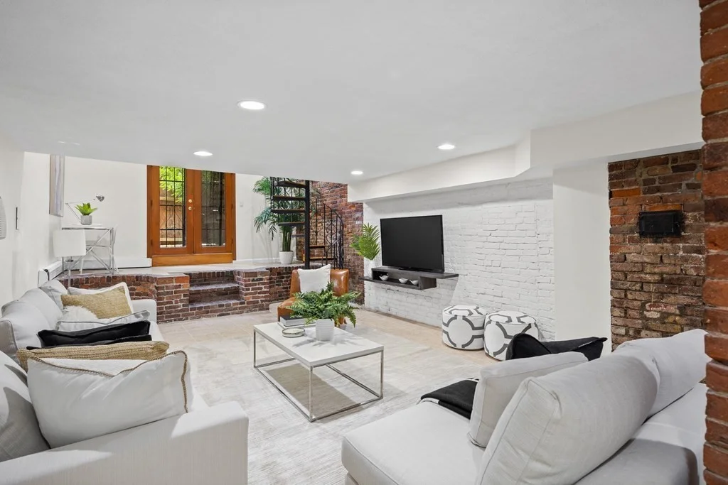 2 bed, 2 bath apartment for rent at 11 Albemarle St Unit 1, South End — photo 1 of 20