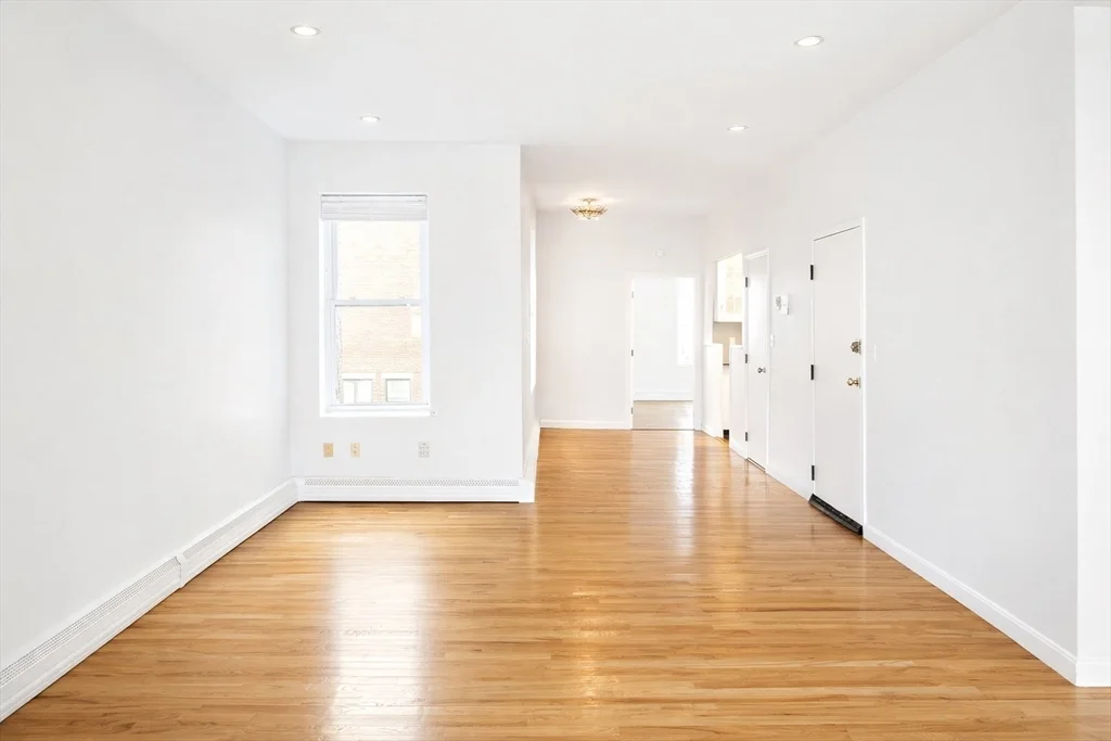 1 bed, 1 bath apartment for rent at 11 Albemarle St Unit 3, Back Bay — photo 8 of 25