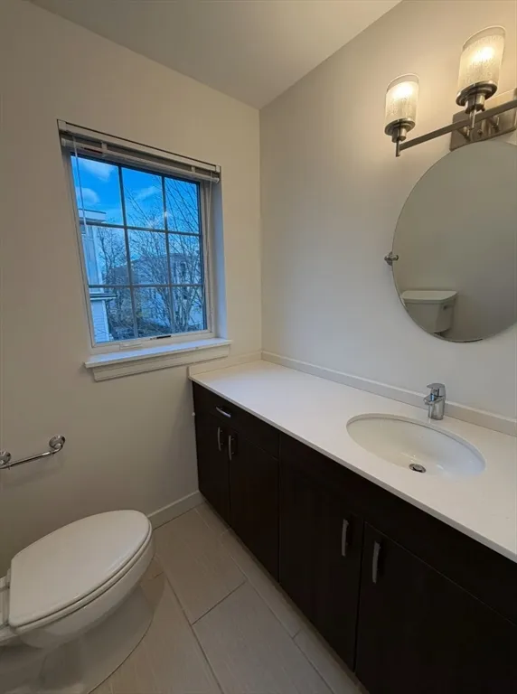 2 bed, 1 bath apartment for rent at 11 Alder Unit 4-2B, Waltham — photo 13 of 15