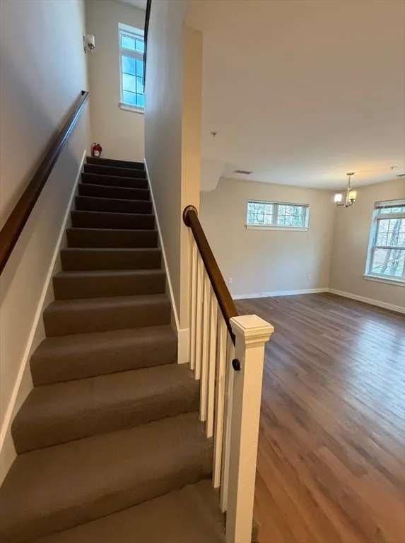 2 bed, 1 bath apartment for rent at 11 Alder Unit 4-2B, Waltham — photo 5 of 15